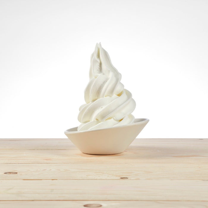 Glace à l’italienne type sundae fiordilatte PreGel – servie en pot.