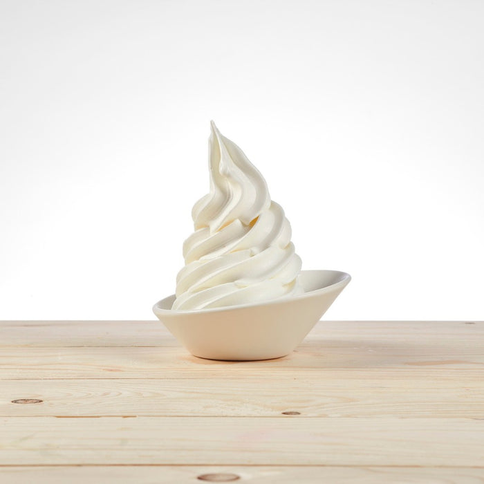 Glace soft au yaourt Frozen Yogo Fiocc PreGel – servie en pot.