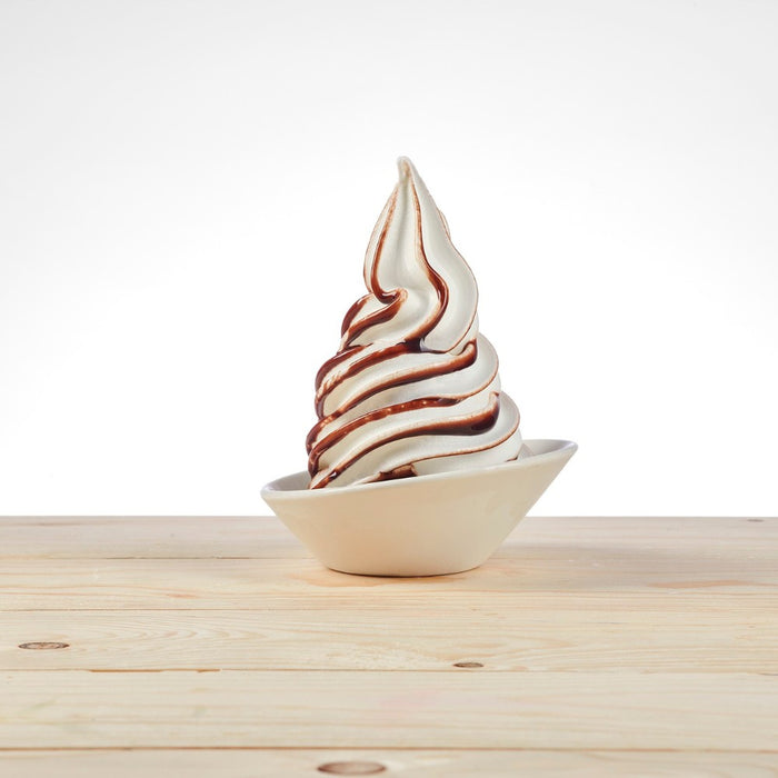 Décoration au chocolat sur glace à l’italienne avec sauce Centorighe PreGel.