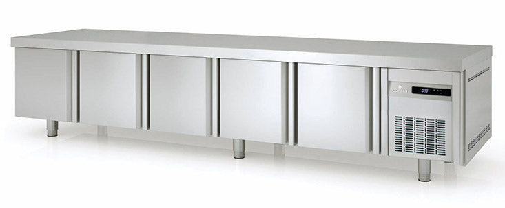 Soubassement positif GN 1/1 - MFB-270 - 5 portes pleines - profondeur 700 hauteur 600 - 2695x700x600 mm - 454 L