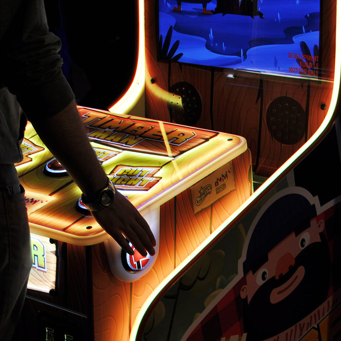 Éclairage du jeu d'arcade Timberman de la marque Magic Play.