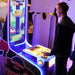 Éclairage bleu du jeu d'arcade Timberman de la marque Magic Play.