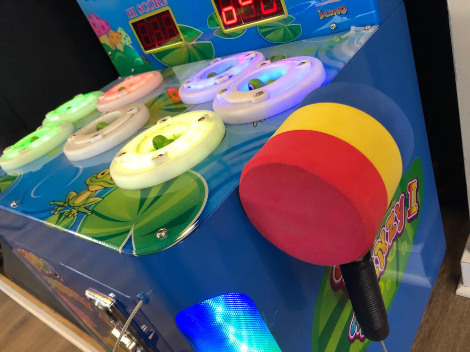 Marteau du jeu d'arcade pour enfants Frog Frenzy de la marque I-cing.